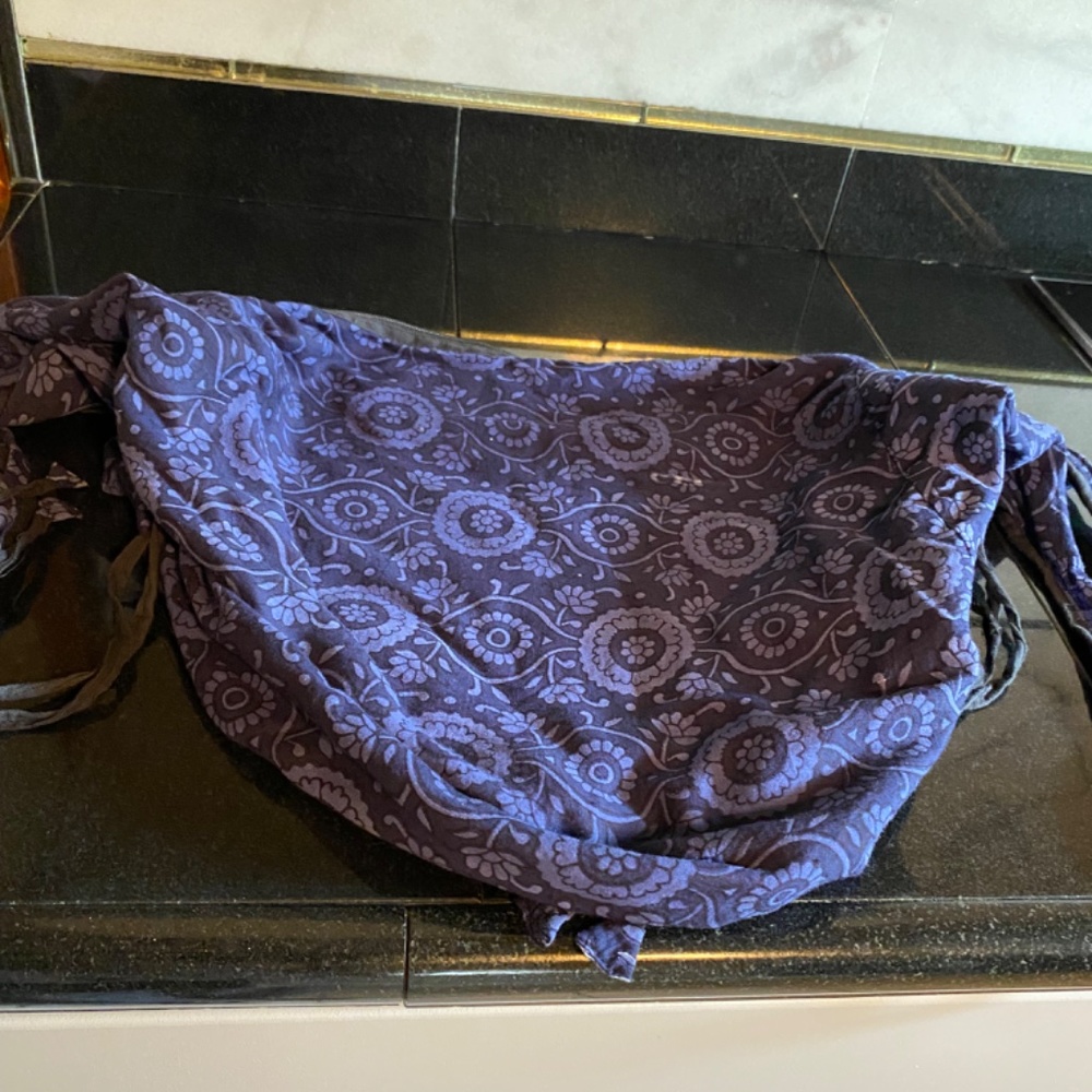 YOGA CLOTH CROSSBODY BAG - Picture 10 of 16